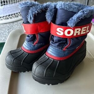 Like new sorel kids boots